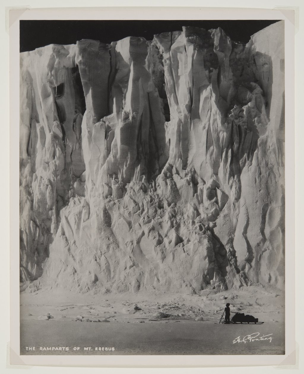 Die Festungen des Mt. Erebus von Herbert Ponting