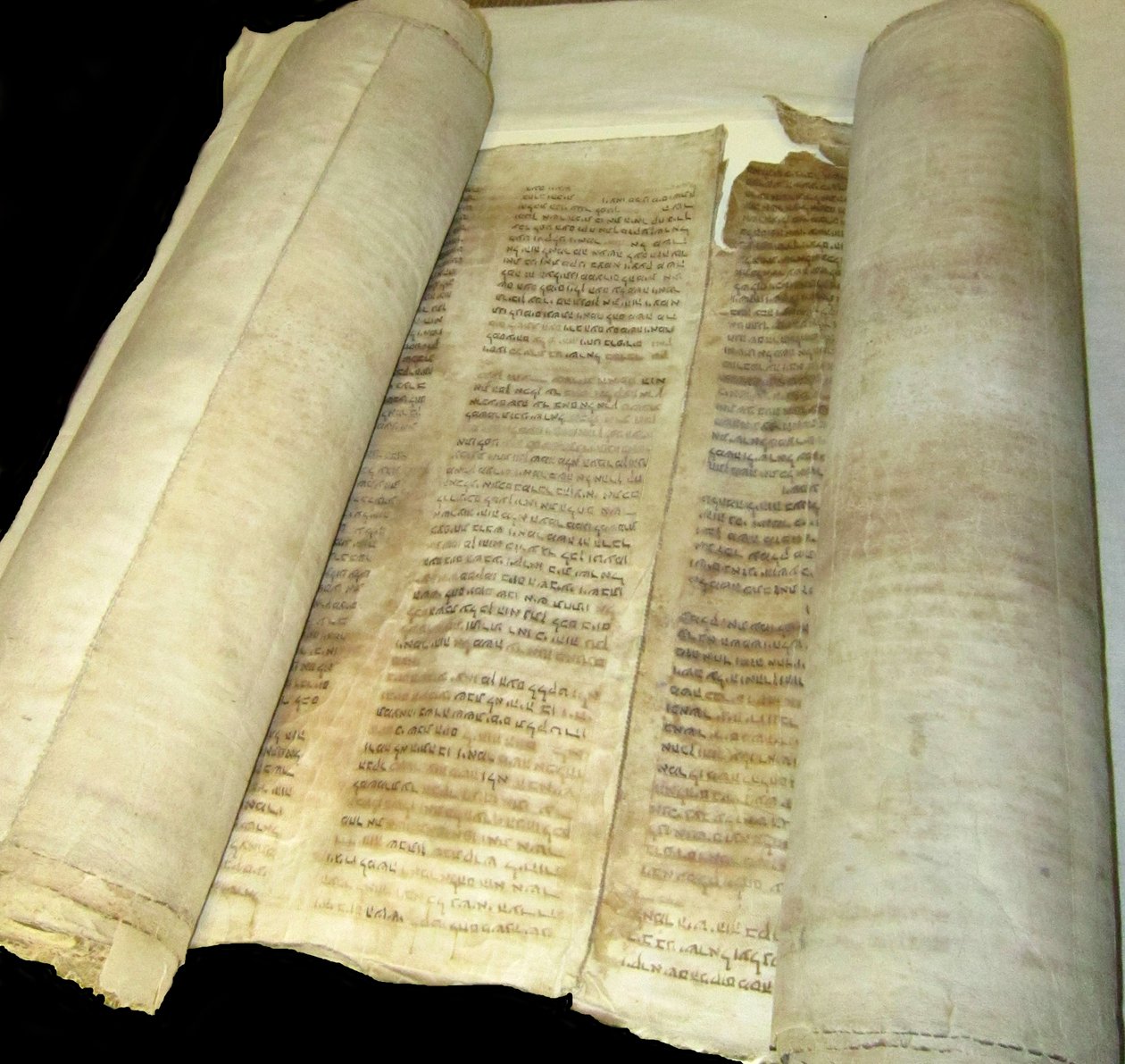 Torah-Rolle der jüdischen Gemeinde in Kaifeng, China von Historical Document