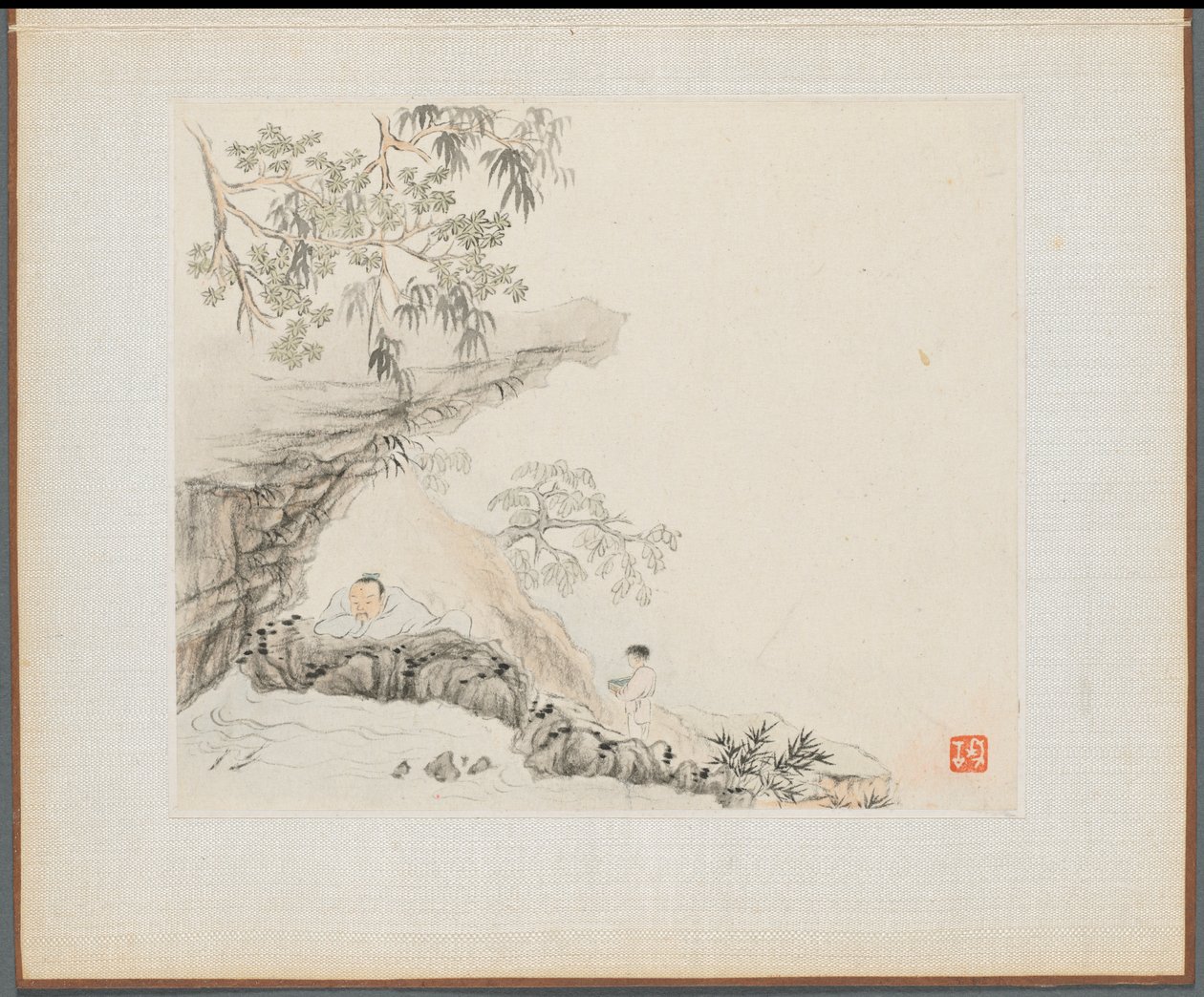 Album mit Landschaftsmalereien, die alte Gedichte illustrieren: Ein Mann liegt unter einem felsigen Überhang; ein Junge steht rechts von ihm von Hua Yan
