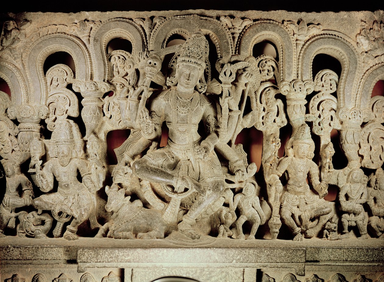 Sturz mit hinduistischer Dreifaltigkeit, aus Warangal, Andhra Pradesh, Kakatiya-Dynastie von Indian School