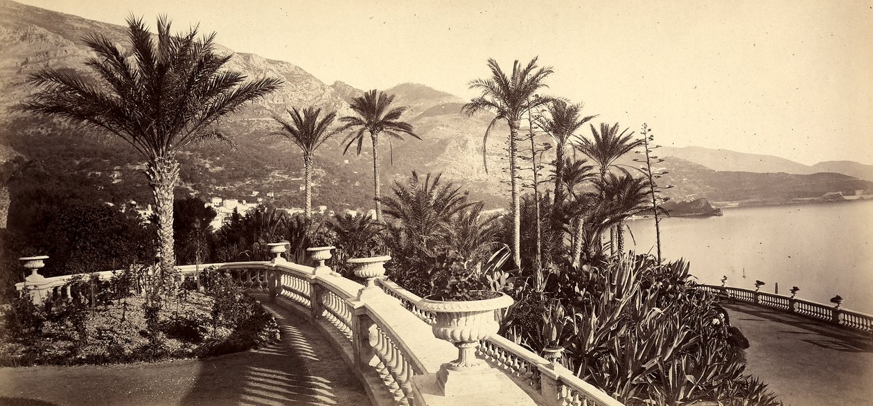Der Garten des Casinos von Montecarlo, im Fürstentum Monaco von Italian Photographer