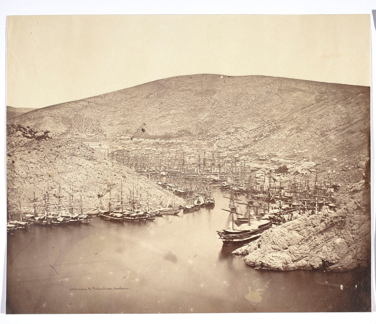 Eingang zum Hafen von Balaklawa von James Robertson