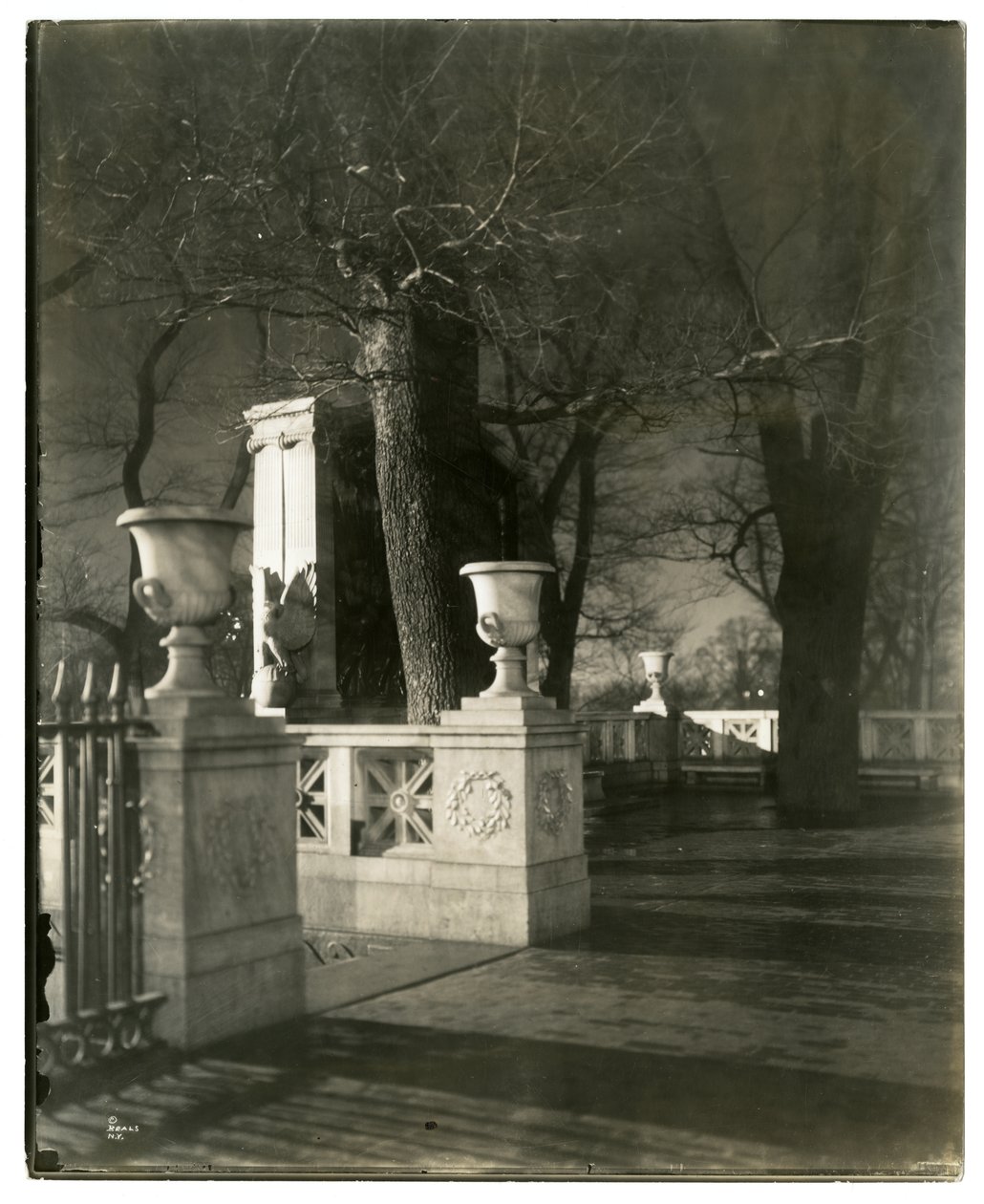 Shaw-Denkmal bei Nacht, Boston, Mass, USA, ca. 1902-10 von Jessie Tarbox Beals