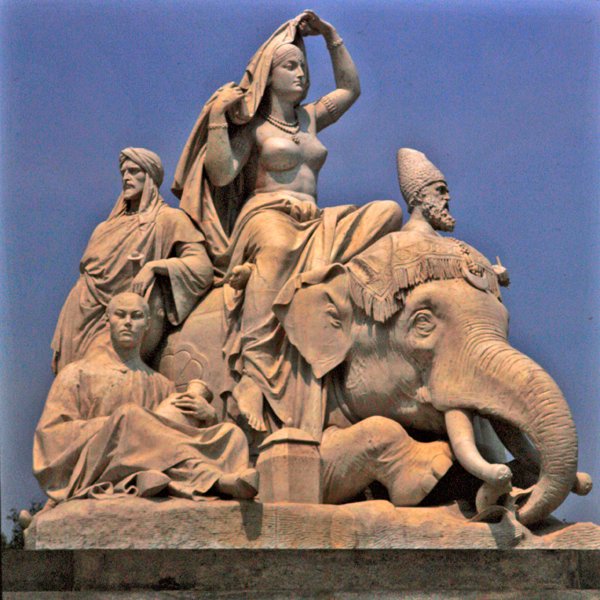Asien, Skulpturengruppe vom Albert Memorial von John Henry Foley