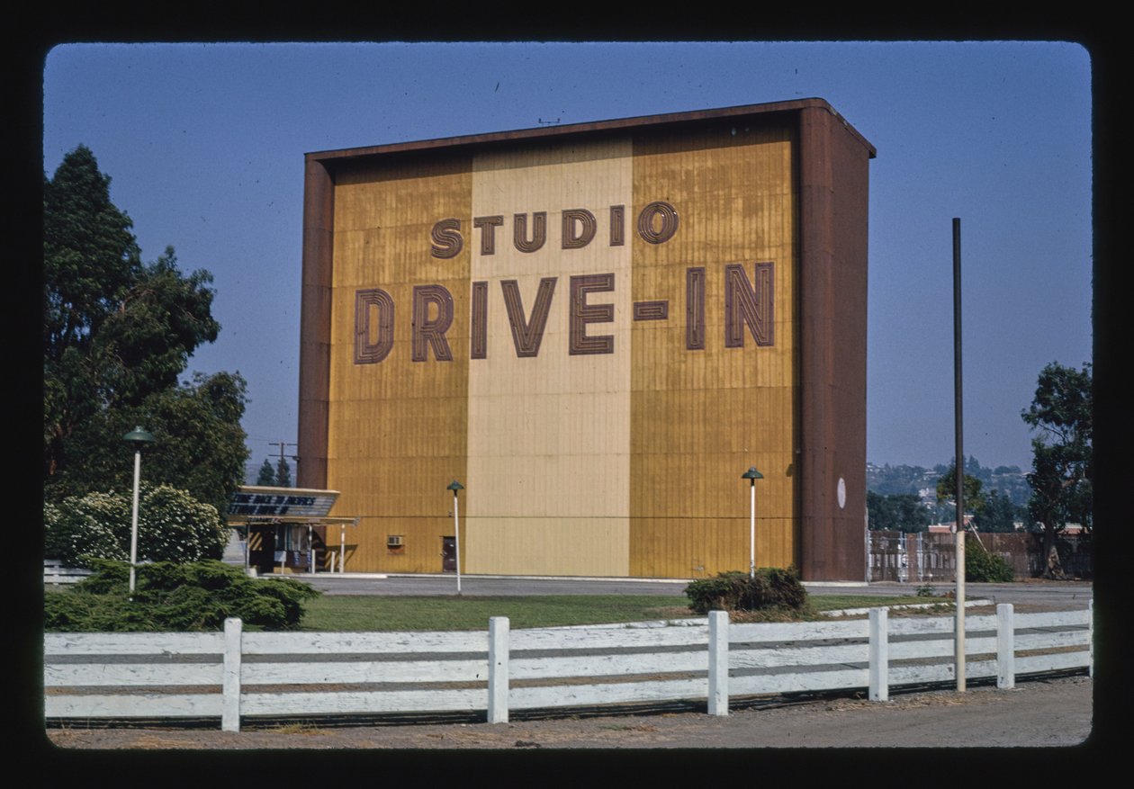 Studio Drive-In, Culver City, Kalifornien, USA von John Margolies