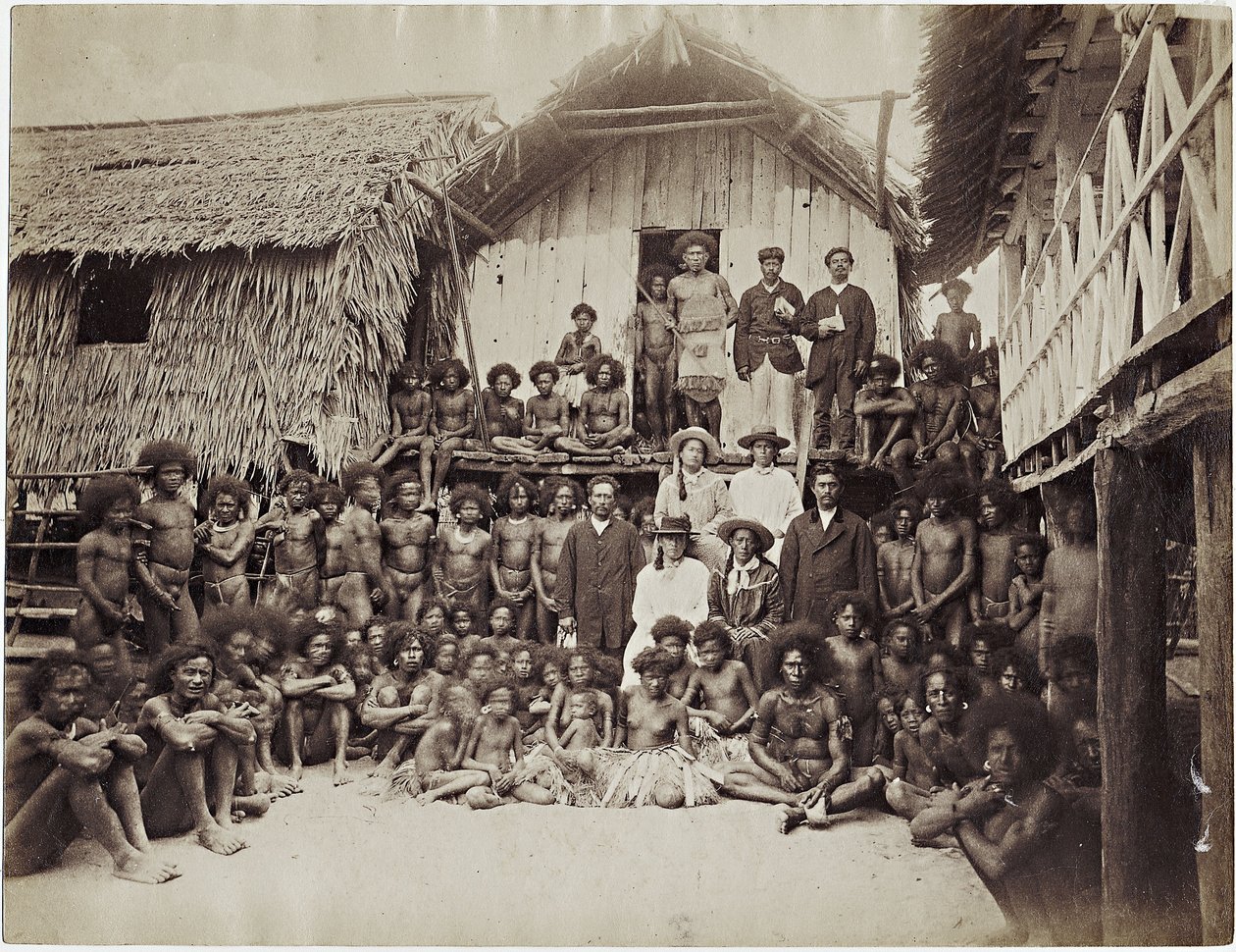 Missionshaus Parimata, Aroma, Neuguinea, 1885 von John W. Lindt