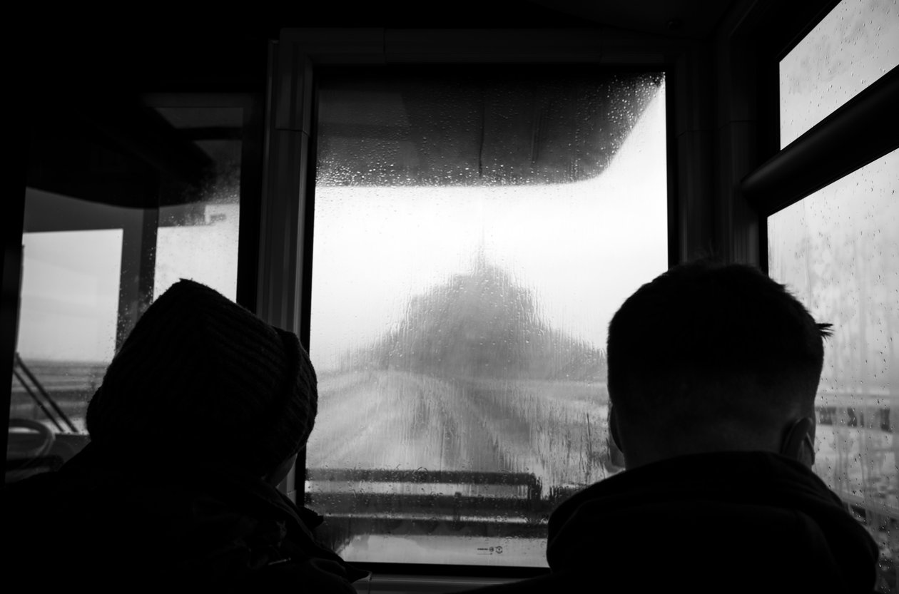 Auf dem Weg nach Mont St Michel, 2022 von Jon Nicholson