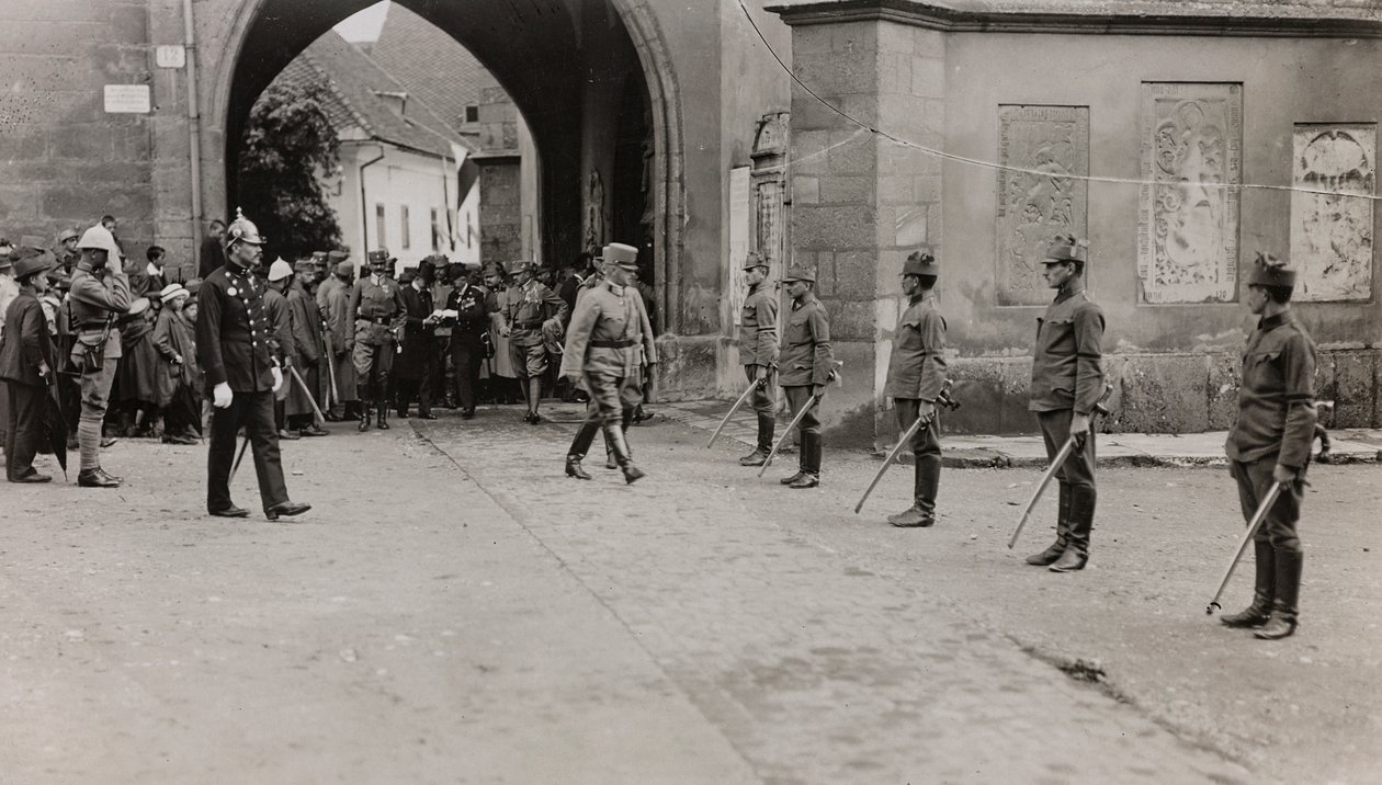 Album "Meine weltkriegs - Erinnerungen Südwestfront (Kärnten, Italien, Südtirol) 31/03/1915-12/11/1918 - Josef Zohles Wien": Soldaten in Villach von Josef Zohles