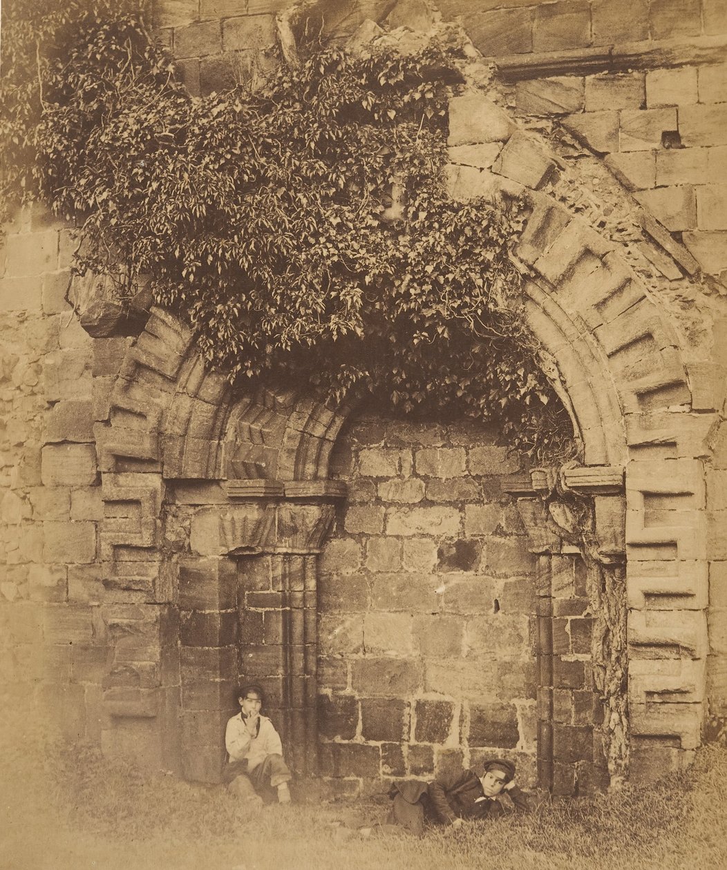 Kirkstall Abbey. Tür auf der Nordseite von Joseph Cundall