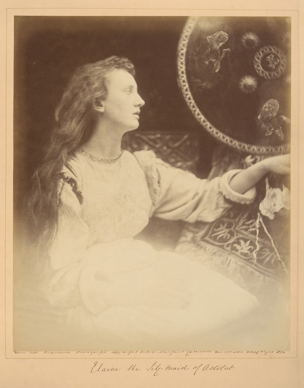 Elaine die Lilien-Magd von Astolat von Julia Margaret Cameron