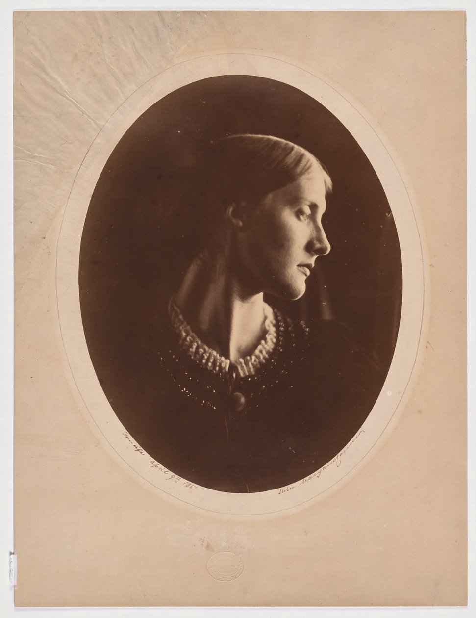 Mrs. Herbert Duckworth von Julia Margaret Cameron