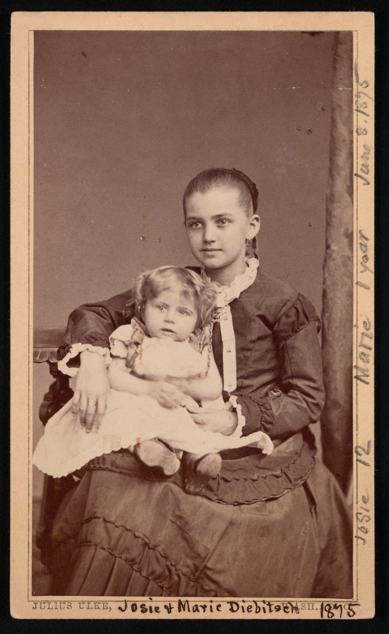 Gruppenporträt der Herman Henry Diebitsch Kinder, Marie und Josephine Josie von Julius Ulke