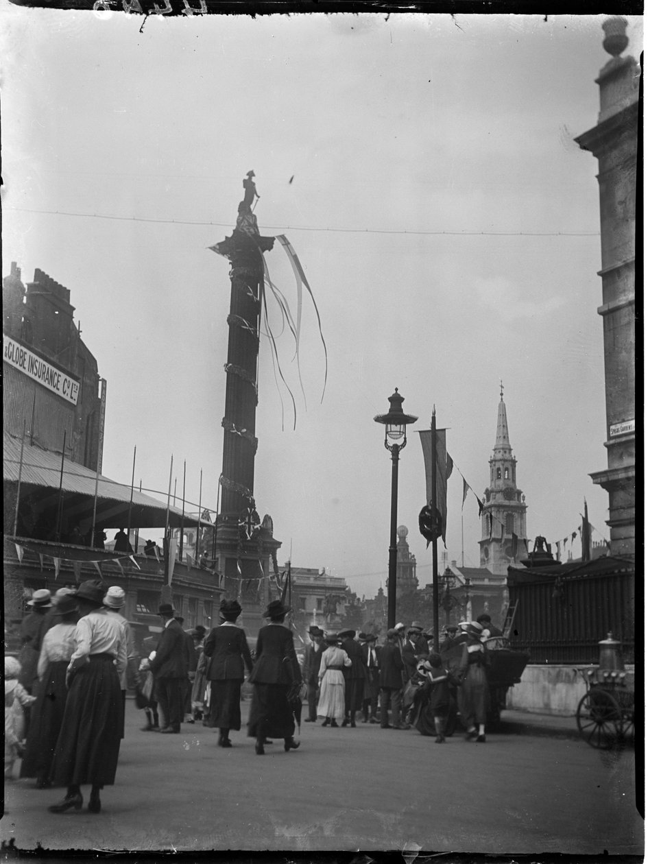 Trafalgar Square, St James, City Of Westminster, London von Katherine Jean Macfee