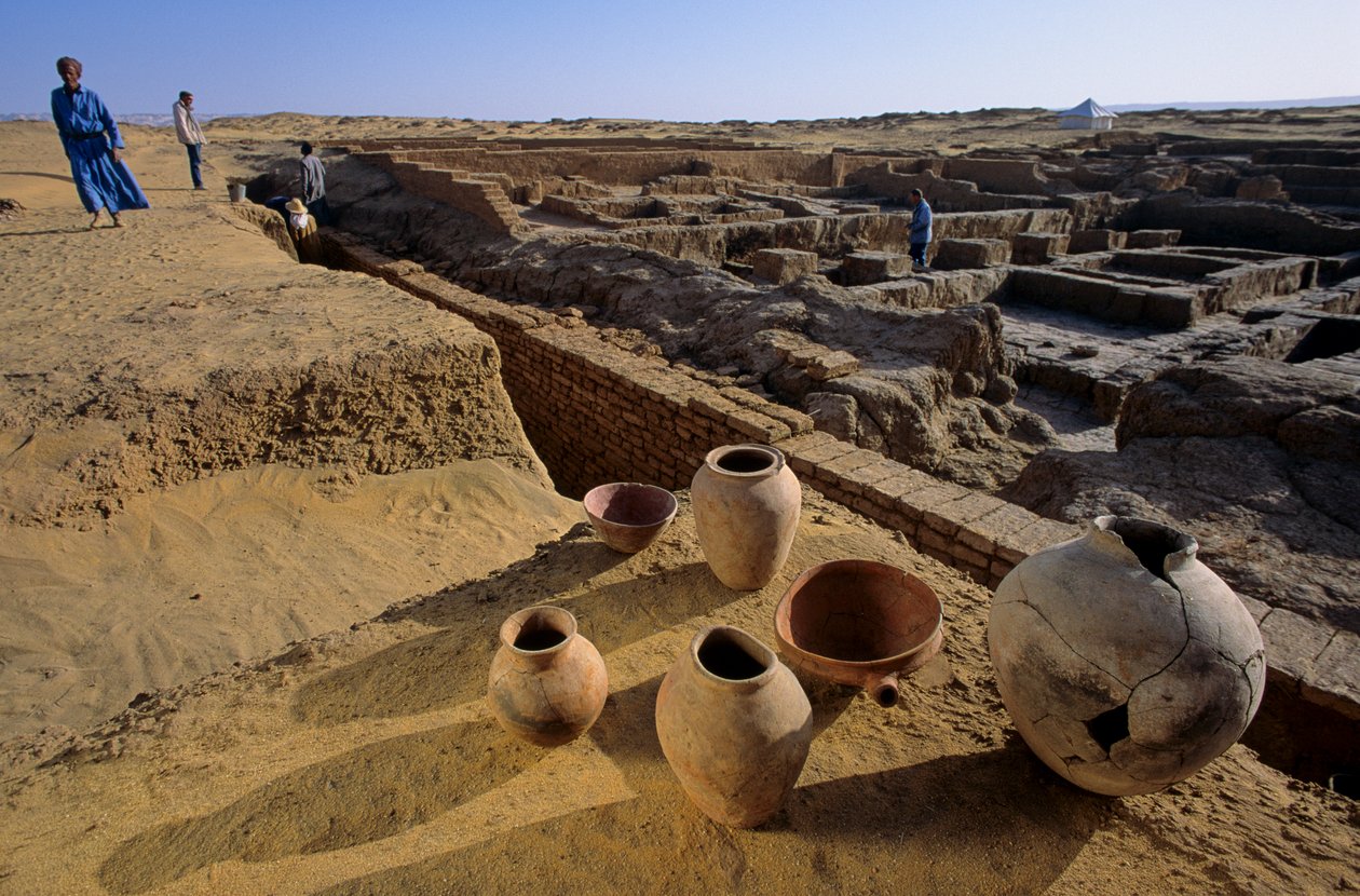 Antike Siedlung, Französische Mission, Ägyptens Altes Reich; Dakhla-Oase; Balat; Ägypten von Kenneth Garrett