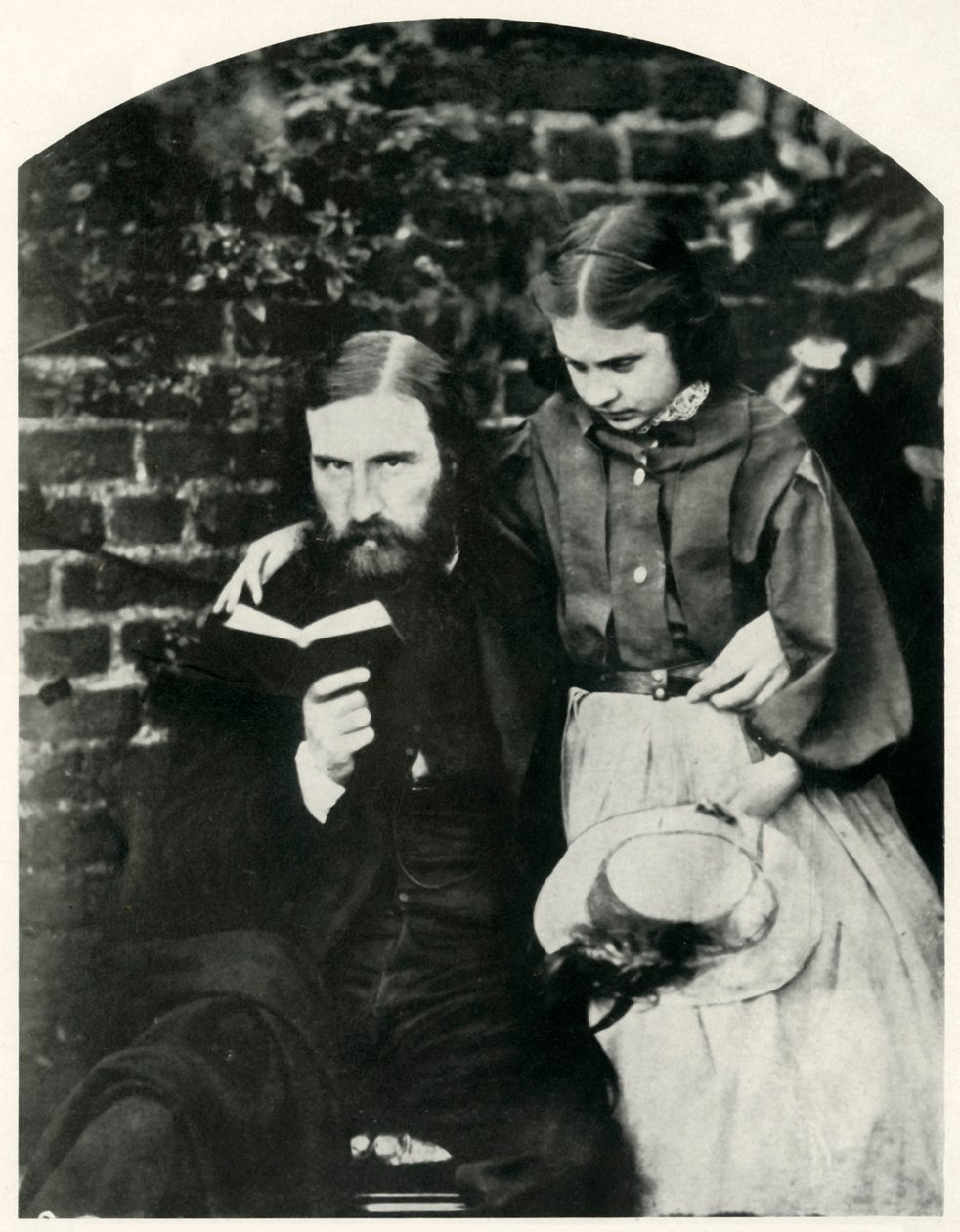 George Macdonald und seine Tochter Lilia Scott MacDonald, um 1863, 1948 von Lewis Carroll