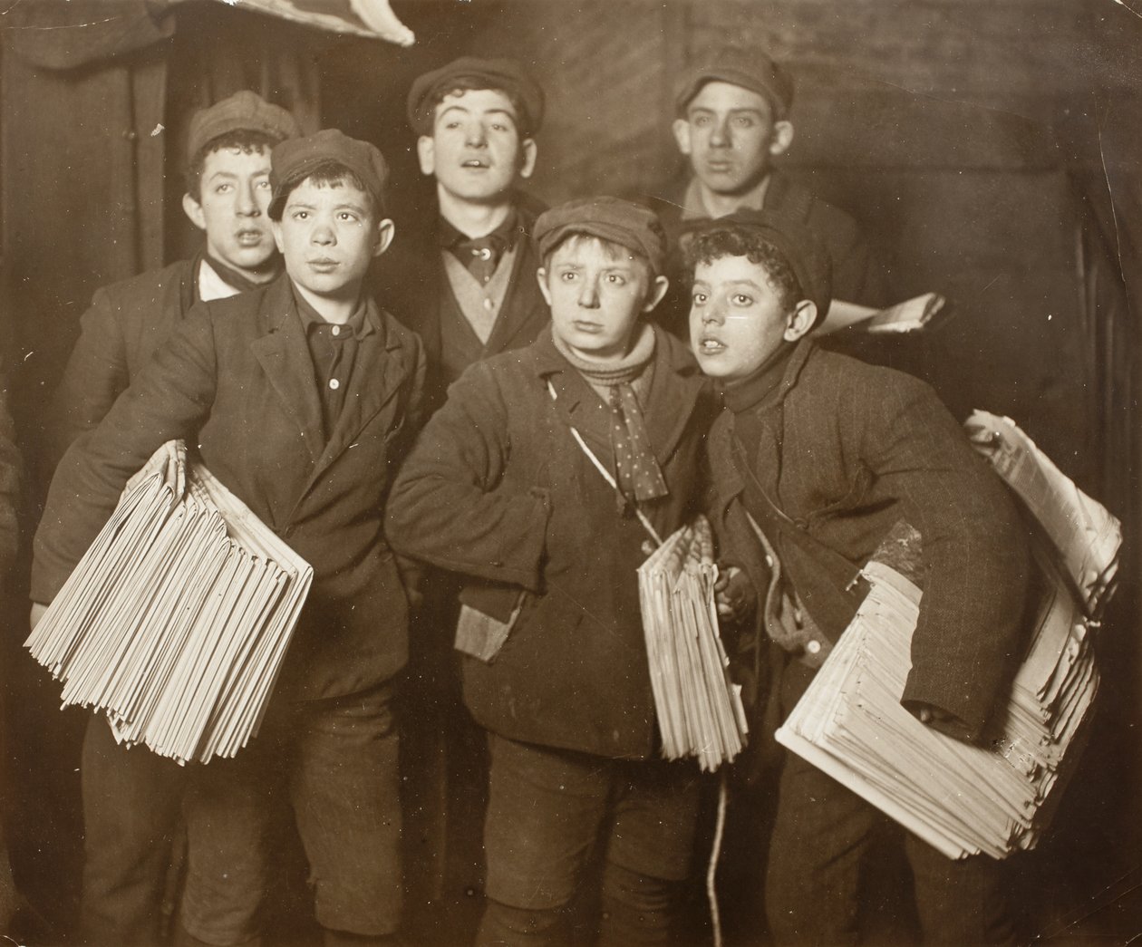 Zeitungsjungen von Lewis Wickes Hine