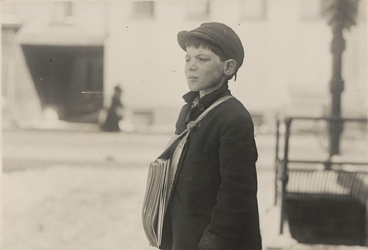 Tony Casale, „Bologna“, 11 Jahre alt, verkauft seit 4 Jahren Zeitungen, Hartford, Connecticut, März 1909 von Lewis Wickes Hine