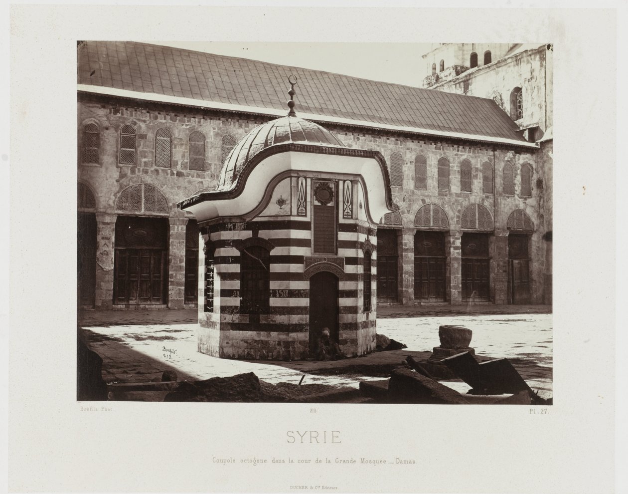 Ansicht der achteckigen Kuppel im Innenhof der großen Moschee in Damaskus (Antike Architektur: Ägypten, Griechenland, Kleinasien: Fotoalbum) von Maison Bonfils