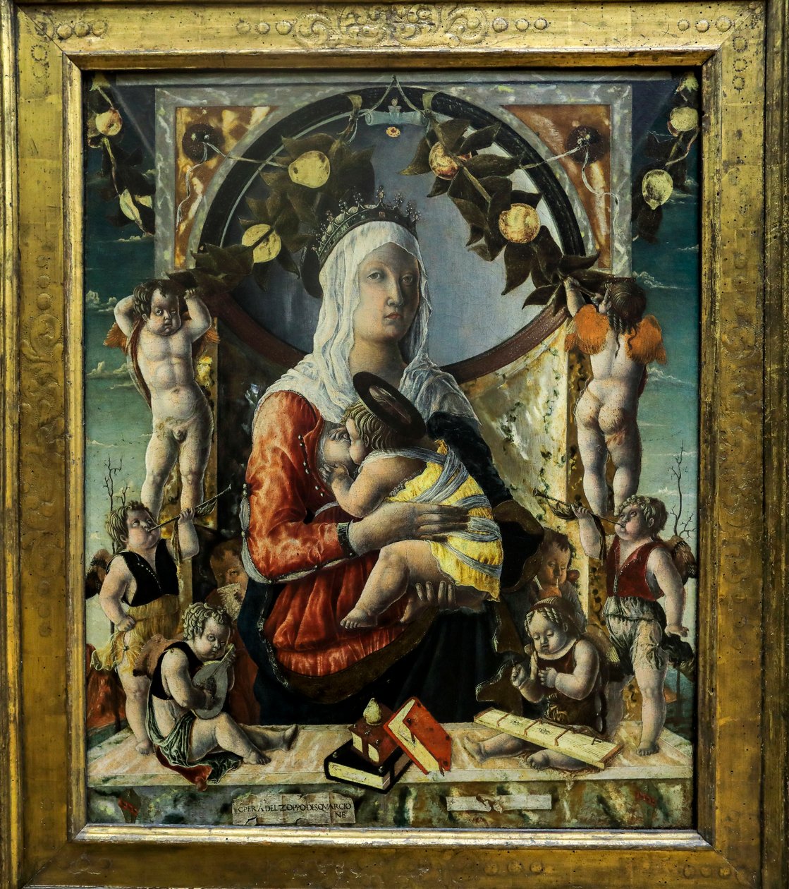 Die Jungfrau und das Kind mit acht Engeln, 1455 von Marco di Antonio di (1433 1478) Ruggero
