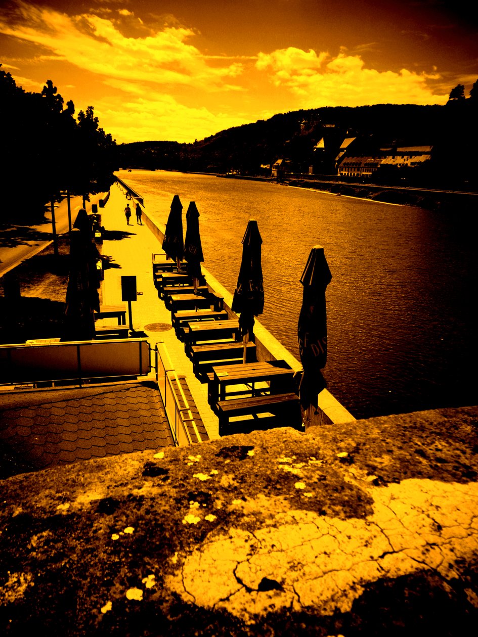 An der Alten Mainbrücke in Würzburg von Martina Konitzky