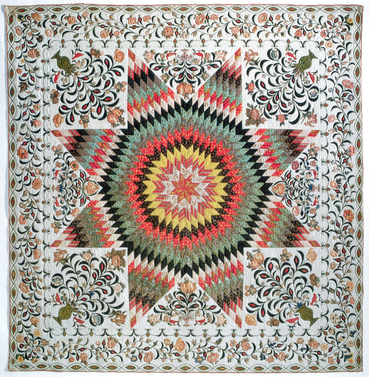 Rising Sun oder Star of Bethlehem Applikationsquilt aus New York, ca. 1830-50 (Baumwolle) von Mary Totten