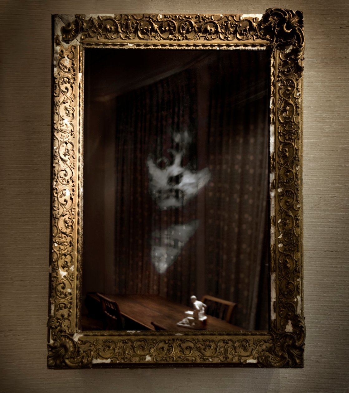 Frauen unter Einfluss, 2009 von Mat Collishaw