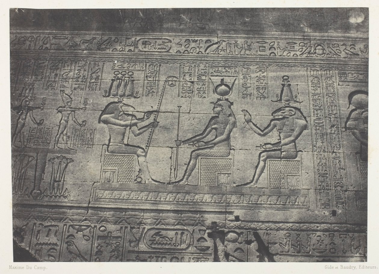 Großer Tempel von Dendérah (Teutyres), Skulpturen der hinteren Fassade; Oberägypten, Tafel 19 aus dem Album "Ägypten, Nubien, Palästina und Syrien" (1852) von Maxime Du Camp