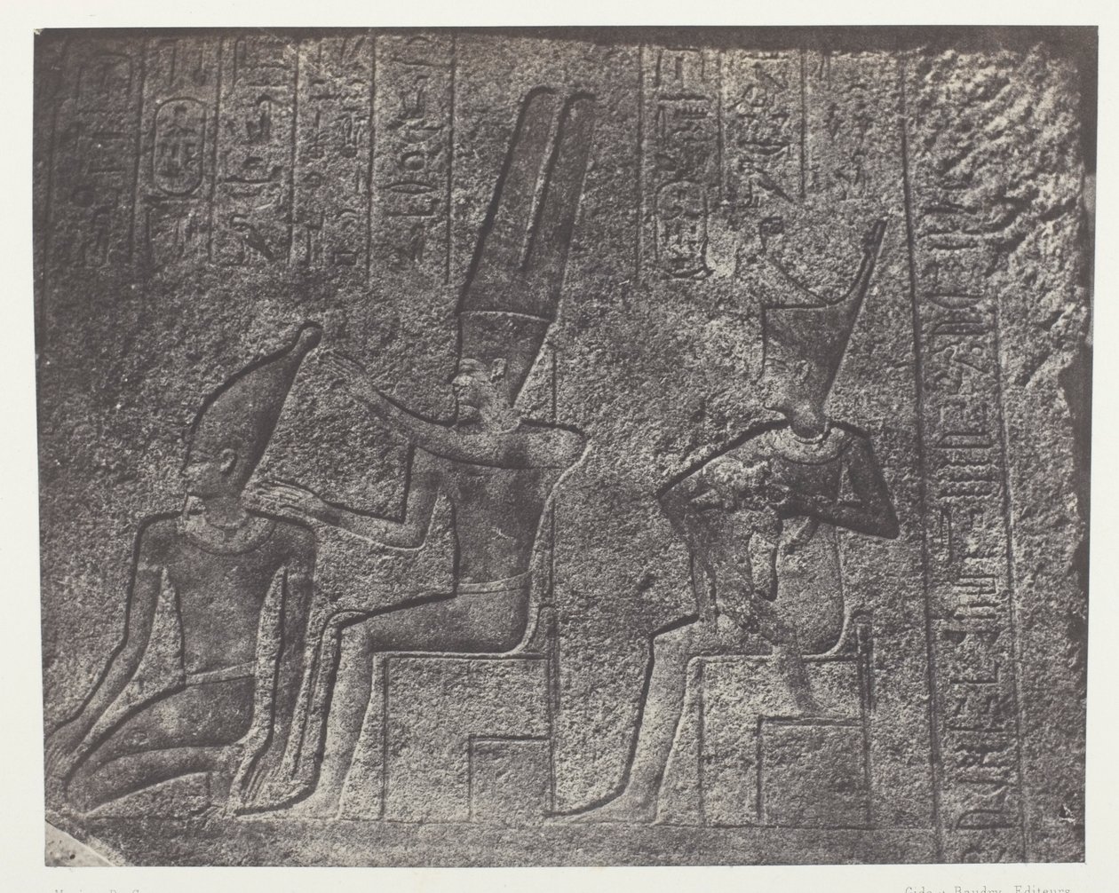 Palais de Karnak, Äußere Skulpturen des Granitheiligtums; Theben von Maxime Du Camp