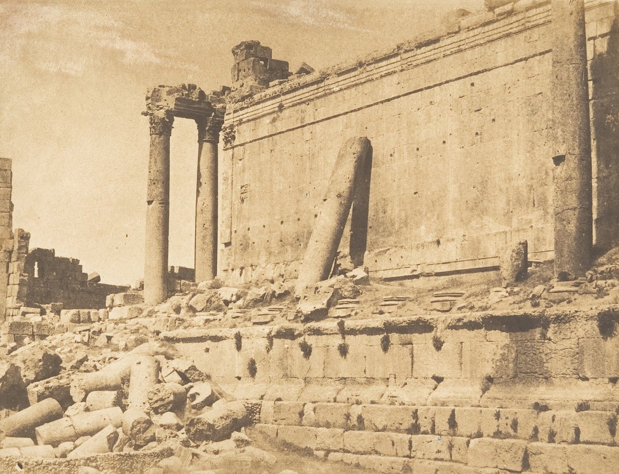 Ansicht des Tempels des Jupiter in Baalbek Heliopolis, 15. September 1850 von Maxime Du Camp