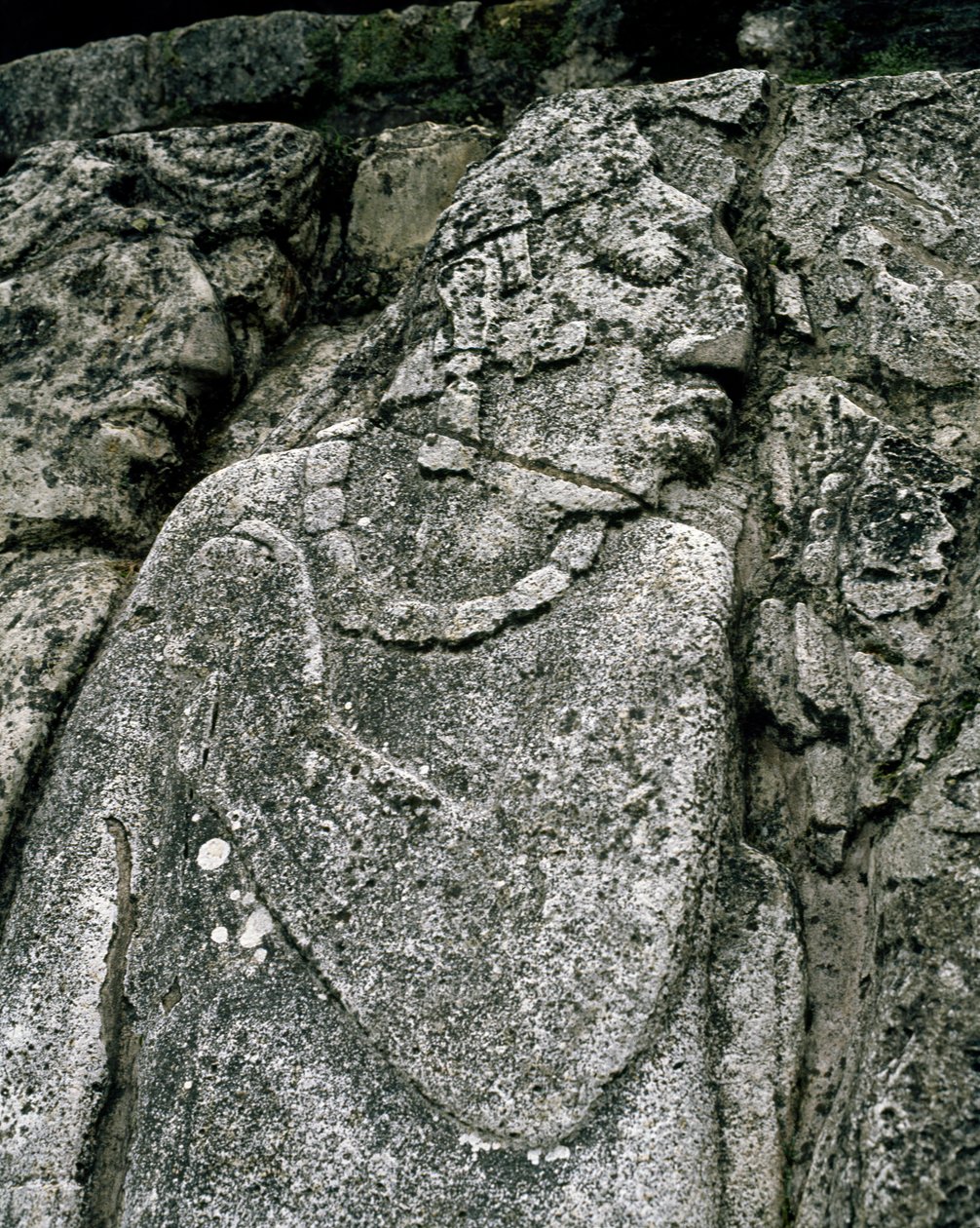 Stele im Haus A, Patio 2 im Palast von Mayan