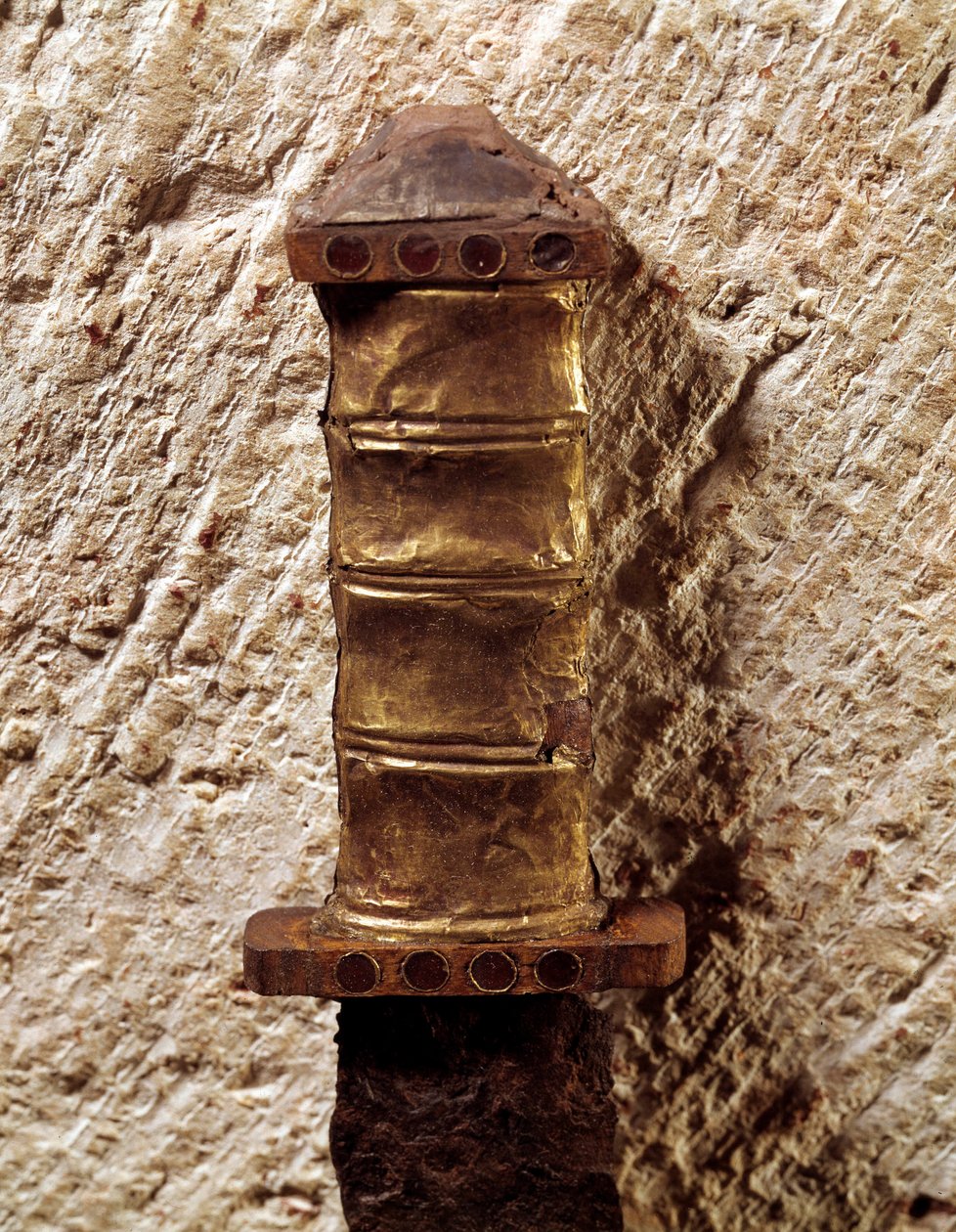 Merowingische Kunst: Speergriff, 6. Jahrhundert. Gallien, Nationalmuseum für Archäologie von Saint Germain en Laye von Merovingian Merovingian
