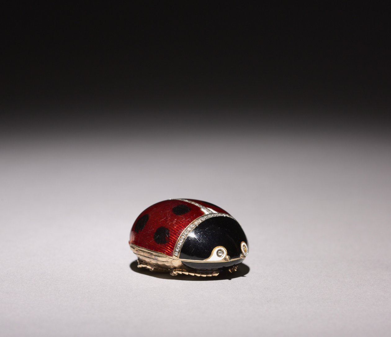 Marienkäferdose, Firma Peter Carl Fabergé von Michael Evlampievich Perkhin