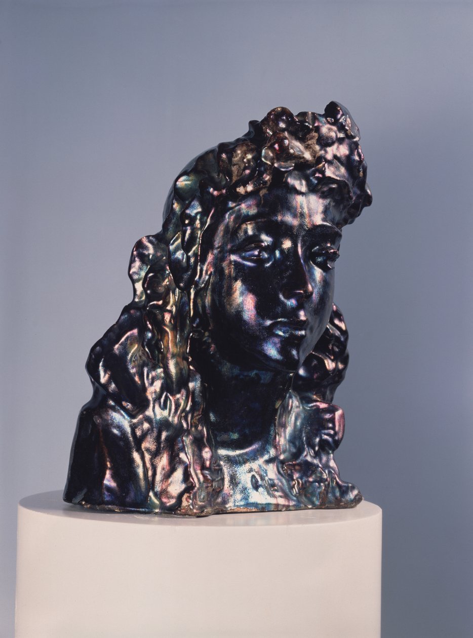 Mädchenkopf mit einem Kranz, frühe 1890er von Mikhail Aleksandrovich Vrubel