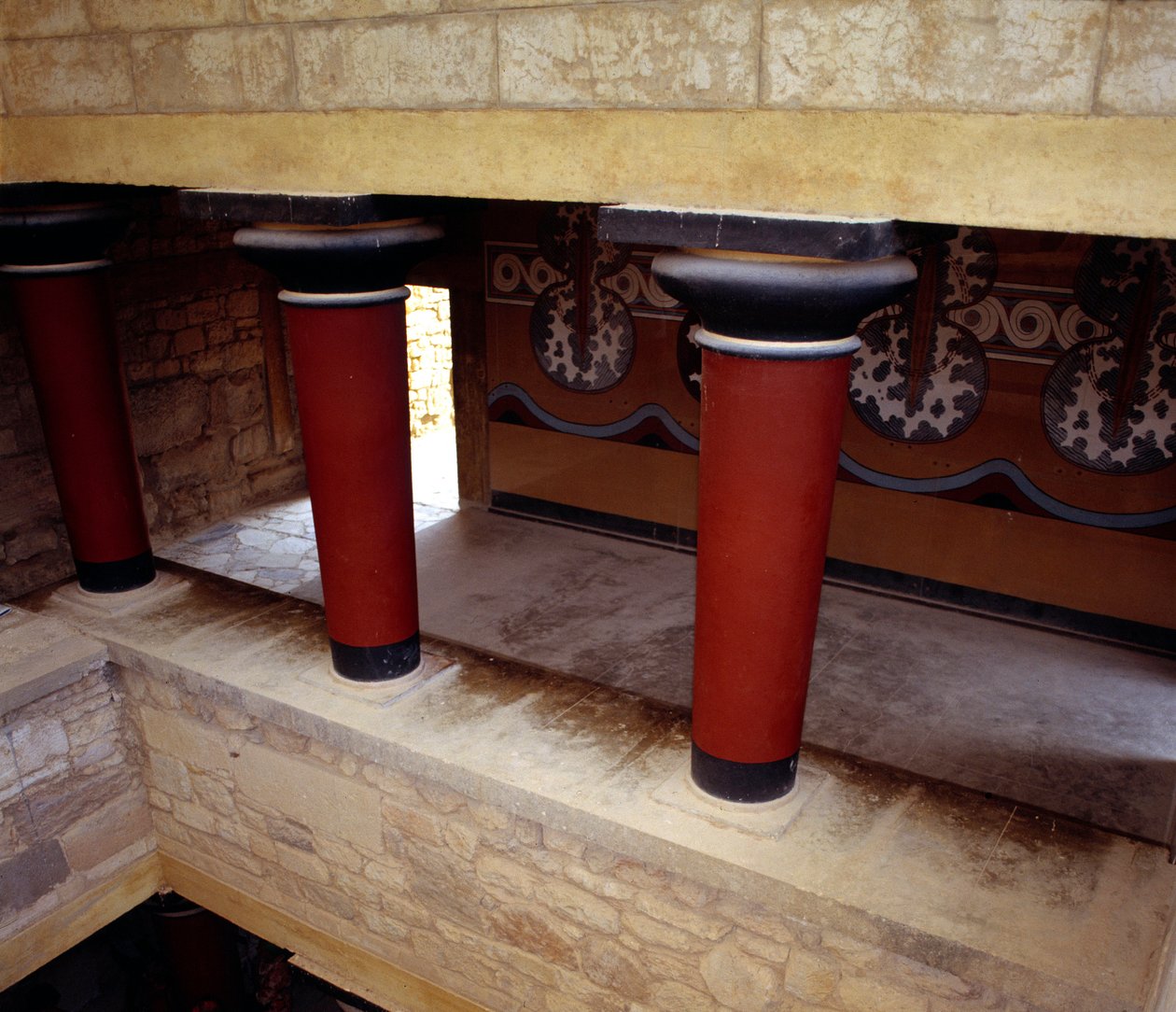 Griechische Kunst: die große Treppe des Palastes von Knossos, Griechenland von Minoan