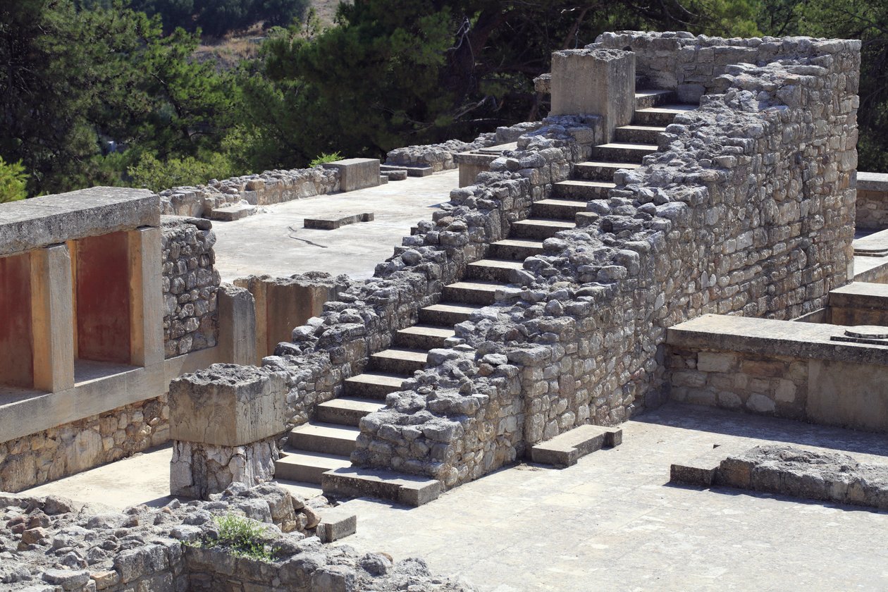 Östlicher Teil des Palastes des Königs Minos in Knossos zwischen dem Megaron der Königin und dem zentralen Hof. Kreta. 1600-1450 v. Chr. von Minoan