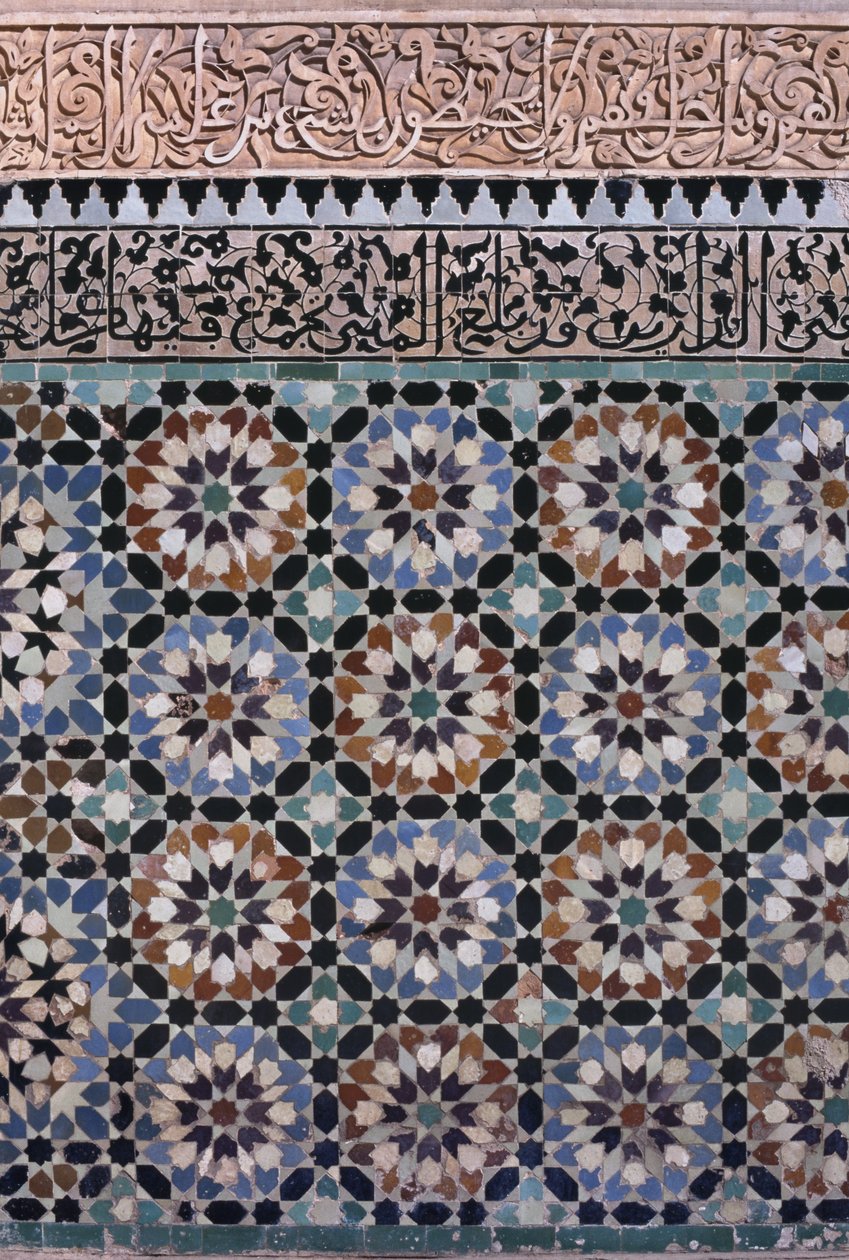 Wand des Hauptinnenhofs, Detail, erbaut von den Saadiern im Jahr 1565 (Zellij-Fliesenarbeit und Stuckarbeit) von Moroccan School