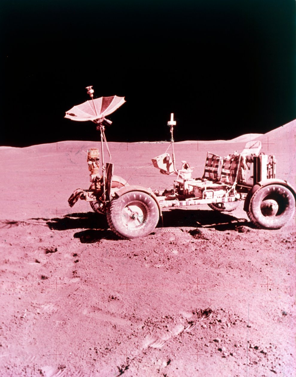 Das erste Mondfahrzeug, Apollo 15, Juli 1971 von NASA Images