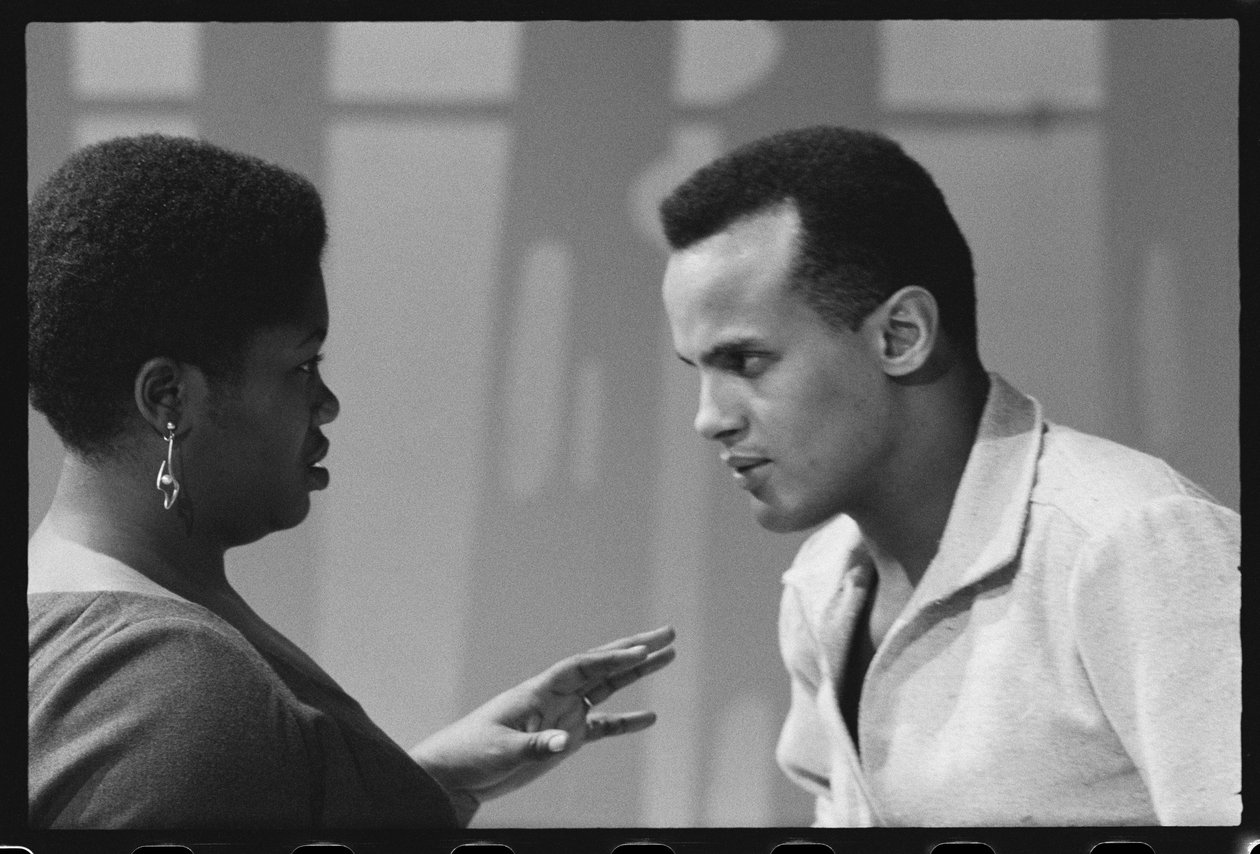 Harry Belafonte mit Odetta am Set einer TV-Sendung von Orlando Suero