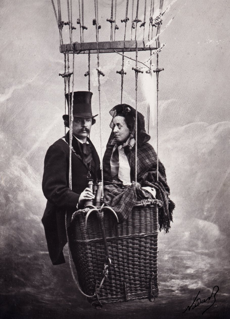 Paul Nadar und seine Frau im Korb des Ballons (Heißluftballon) (s/w Foto) von Paul Nadar