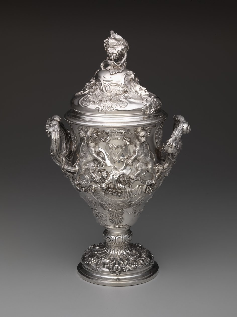 Gedeckter Becher, 1742 von Paul de Lamerie