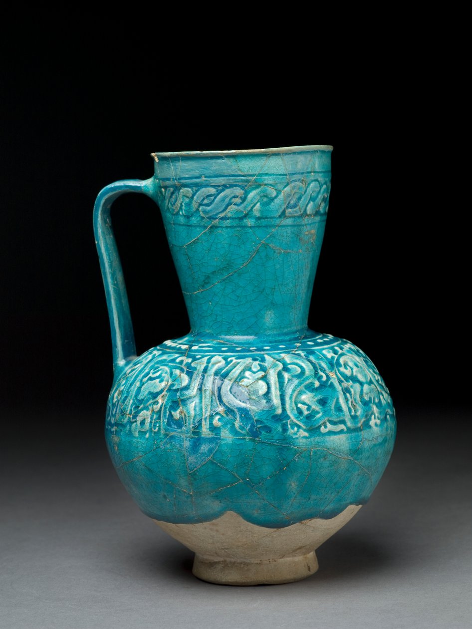 Krug mit geformter Dekoration, Iran, 12. Jahrhundert von Persian School