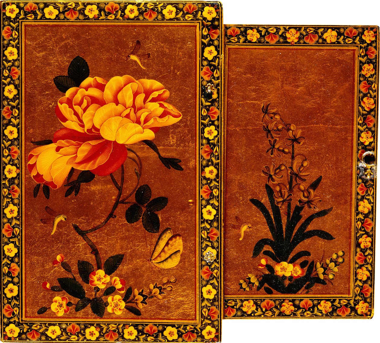 Die Vorder- und Rückseite eines Spiegelgehäuses, bemalt mit einer Hyazinthe und einer Rose, 17. Jahrhundert von Persian School