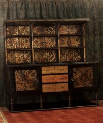 Anrichte mit dekorativen Paneelen, ca. 1892 von Philip Webb