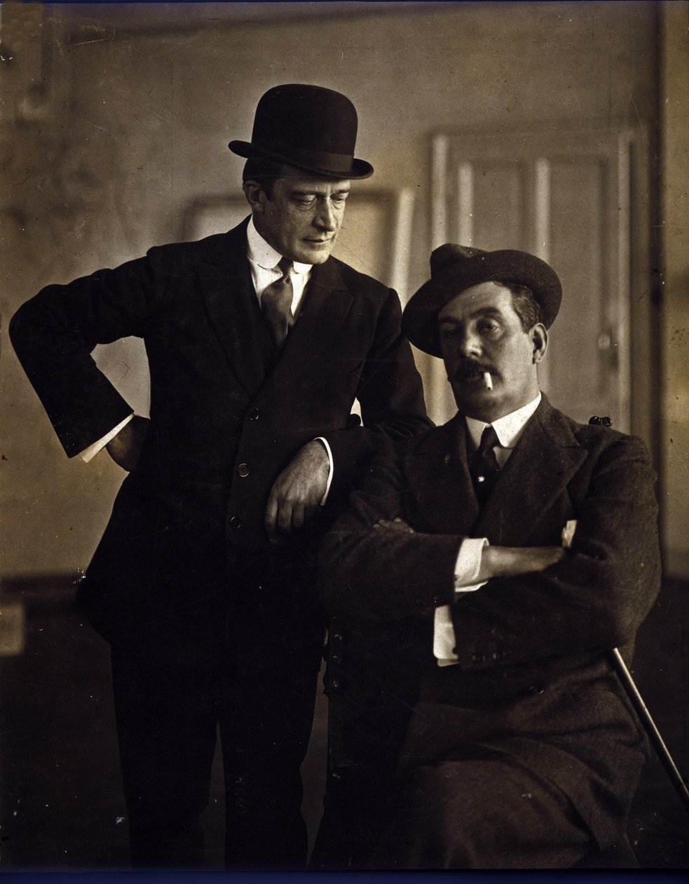 Der Komponist Giacomo Puccini (1858-1924) und der Musikverleger Tito Ricordi II (1865-1933) von Photographer Italian