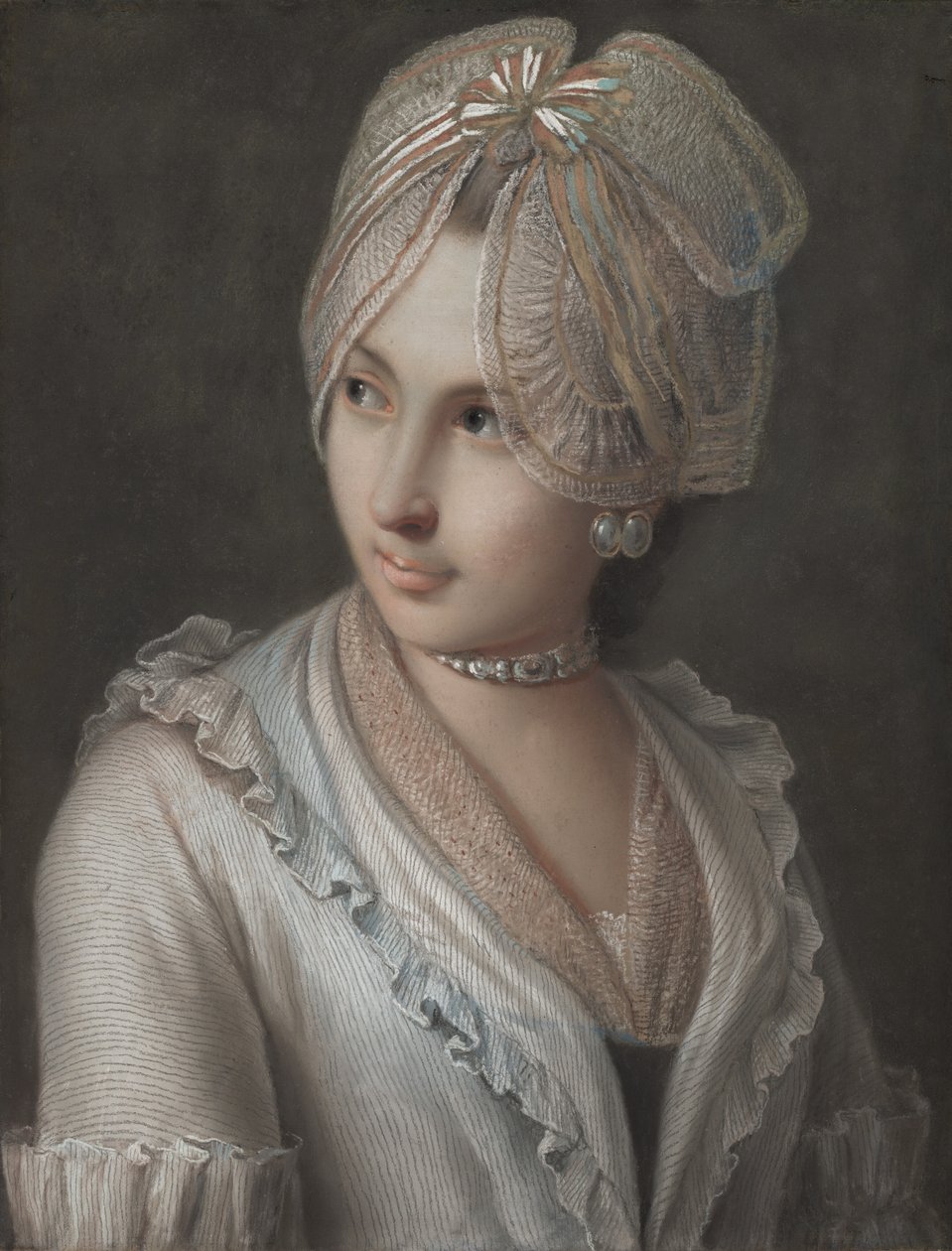 Eine elegante junge Dame mit Spitzenhaube von Pietro Antonio Rotari