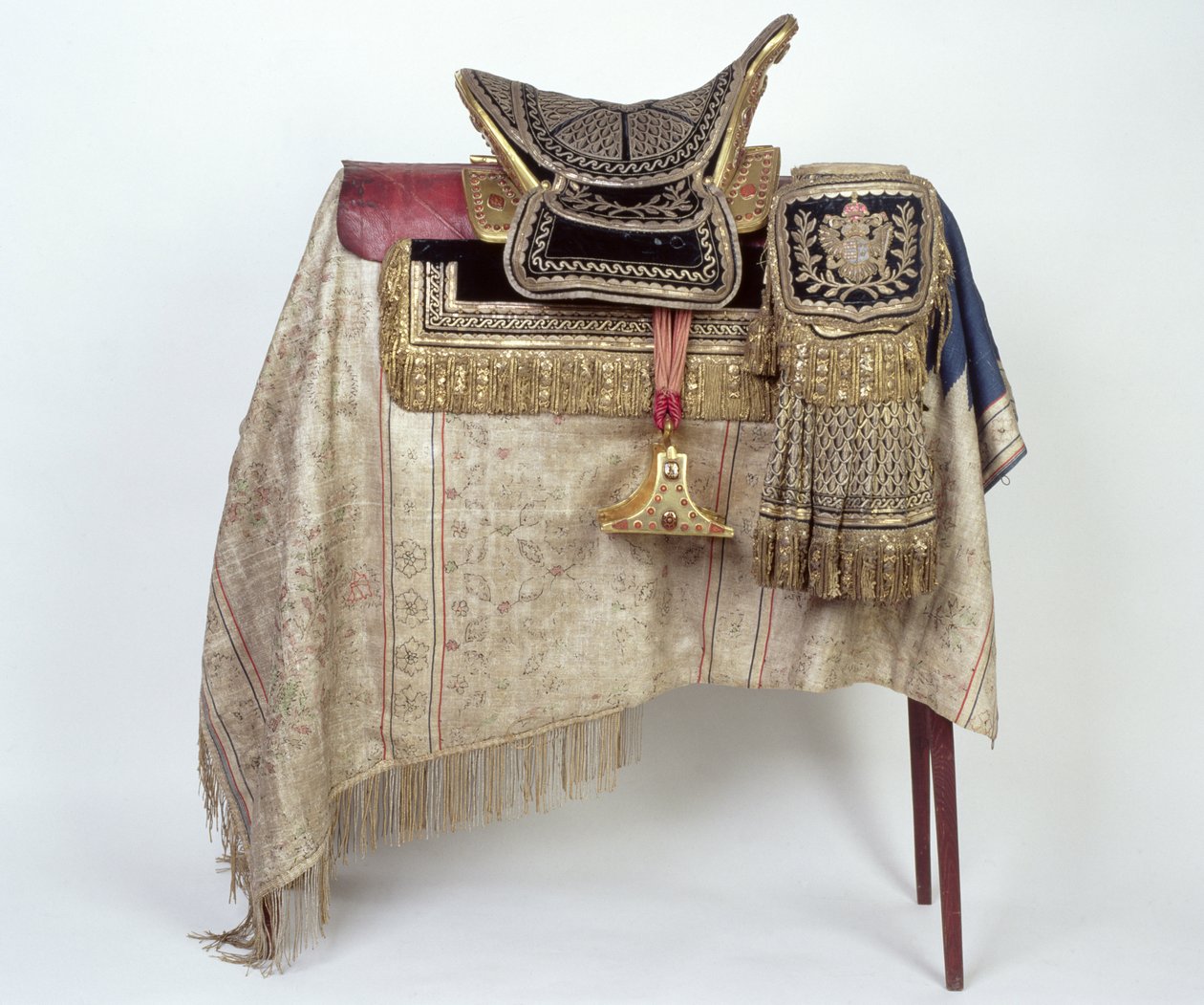 Sattel von Adam Kazimierz Czartoryski (1734-1823) Kommandant der Galizischen Garde, 1782-83 (Holz, Leder, Samt mit Silber & Gold) von Polish School