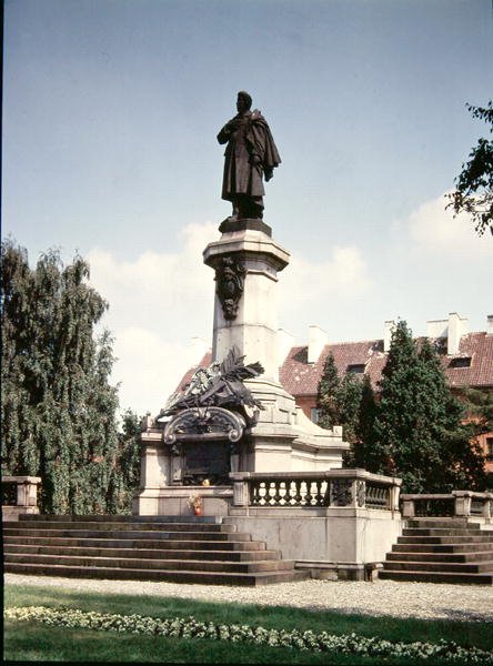 Statue von Adam Mickiewicz (1798-1855), errichtet 1898 von Polish School