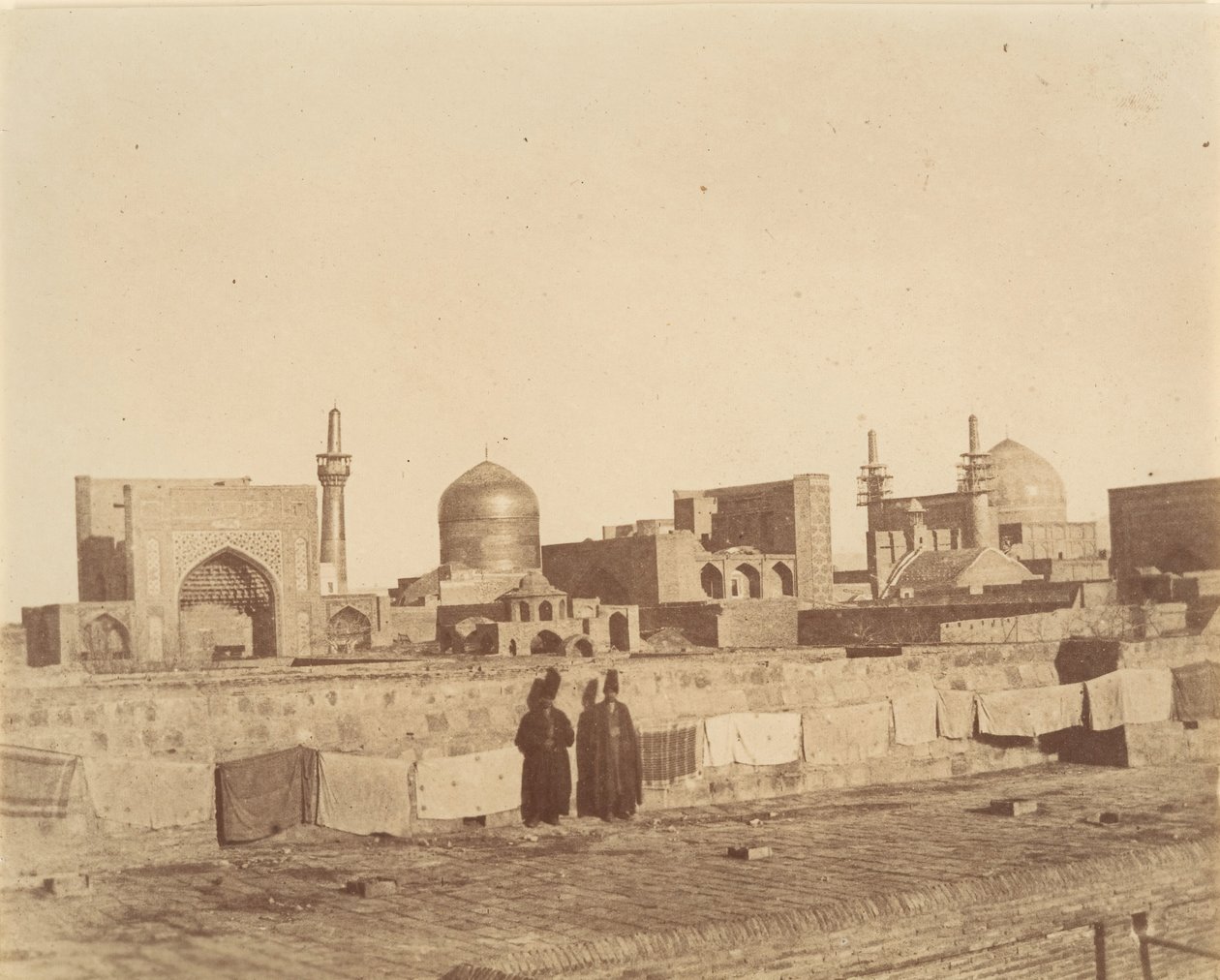 [Eine Gesamtansicht von MESHED vom Dach eines Hamam], 1840er-60er Jahre von Possibly by Luigi Pesce.