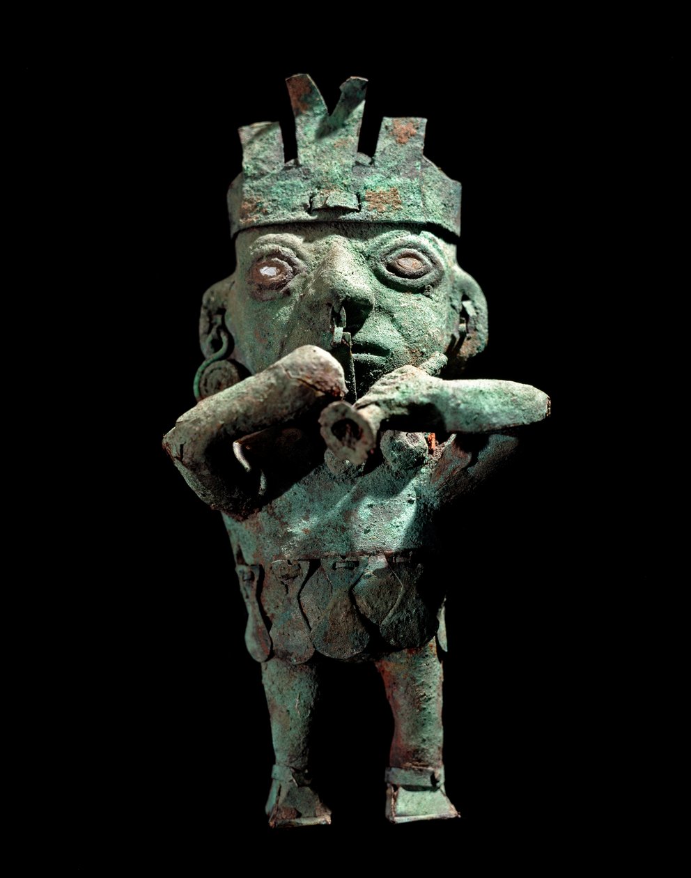 Präkolumbianische Kunst, Vicus-Kultur (Peru): Bronzestatuette, die einen Musiker darstellt. Um 200 n. Chr. Lima, Goldmuseum, Peru von Pre Columbian Pre Columbian
