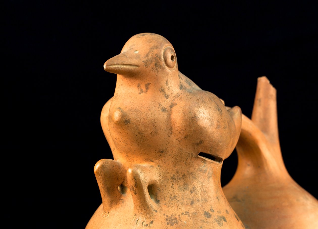 Keramik mit Brückengriff und Vogeldesign / Präkolumbianische Kunst von Precolombian Precolombian